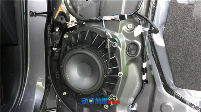 5JBL 609C两分频套装喇叭.jpg