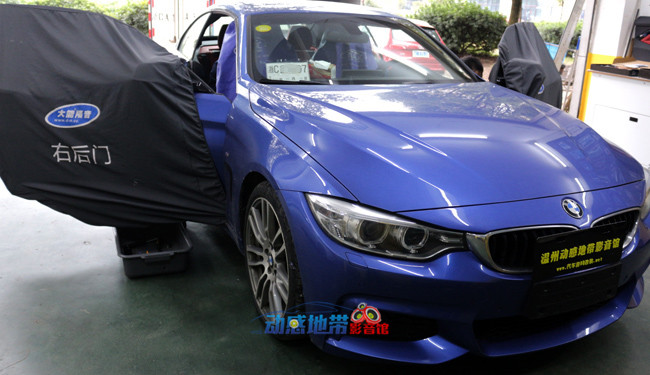 1BMW 4系敞篷跑车.jpg